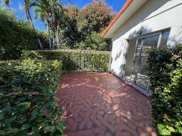 Primary Photo - CORAL WAY HEIGHTS