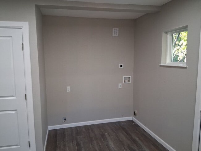 Foto del edificio - 5009 Cottey St