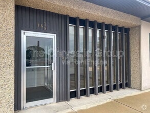 Building Photo - 145 E Walnut St