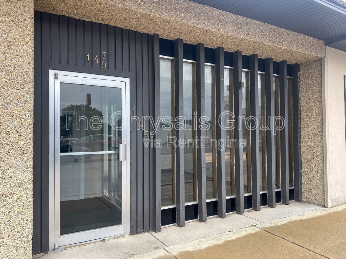Foto principal - 145 E Walnut St