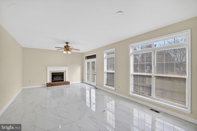 Building Photo - 13529 Persian Ct