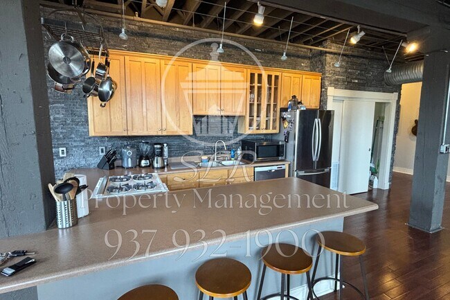 Foto del edificio - 215 Ice Ave