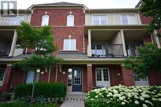 Building Photo - 113-113 Georgian Dr