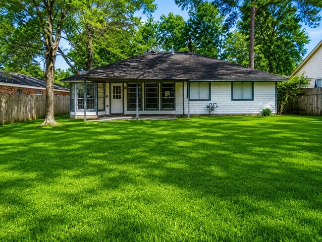 Building Photo - 23010 Grand Rapids Ln