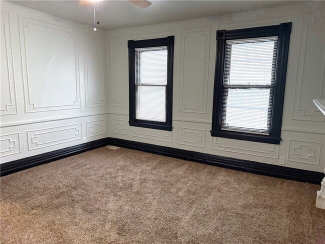 Foto del edificio - 6-7 Calihan Park