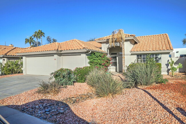 Foto del edificio - 8940 E Palm Ridge Dr