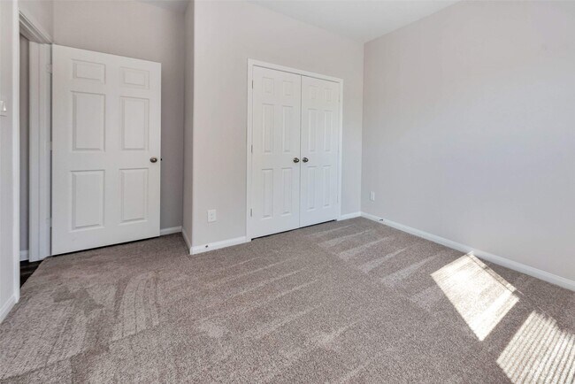 Foto del edificio - 245 County Rd 5017