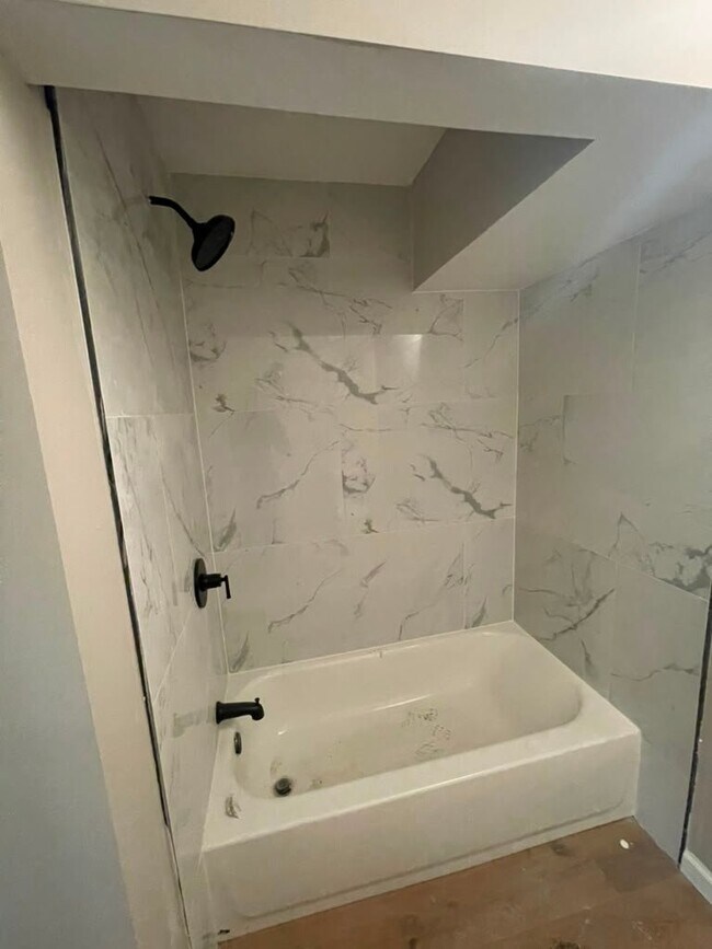 Foto del edificio - 720 E 258th St