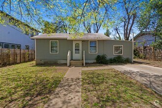 Building Photo - 1709 Patton Ln