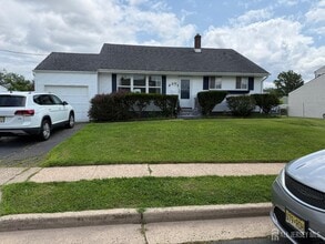 Building Photo - 23 Sims Rd