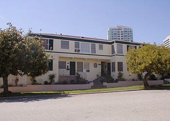 Primary Photo - 1301 Devon Ave