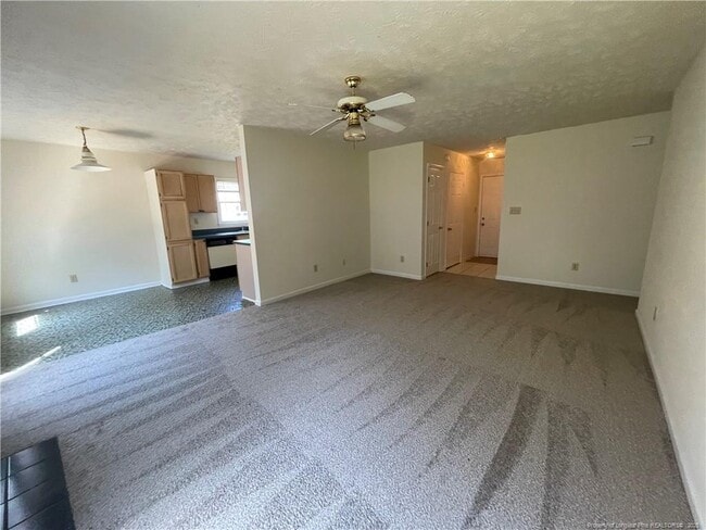 Foto del edificio - 2150 Skyview Dr