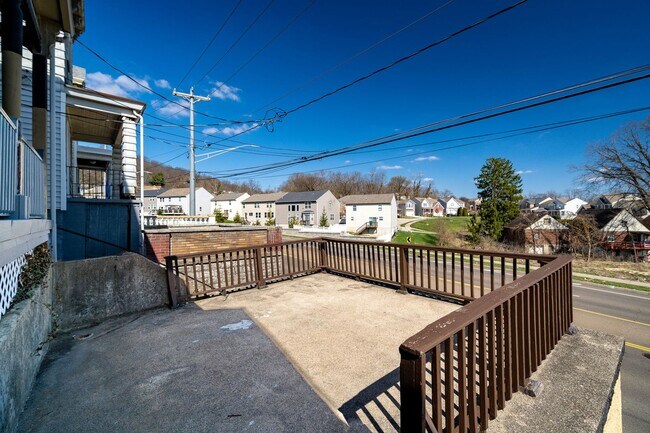 Foto del edificio - Colerain Estate *COMING SOON*