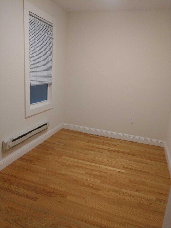 Foto del edificio - 1246 Bush St