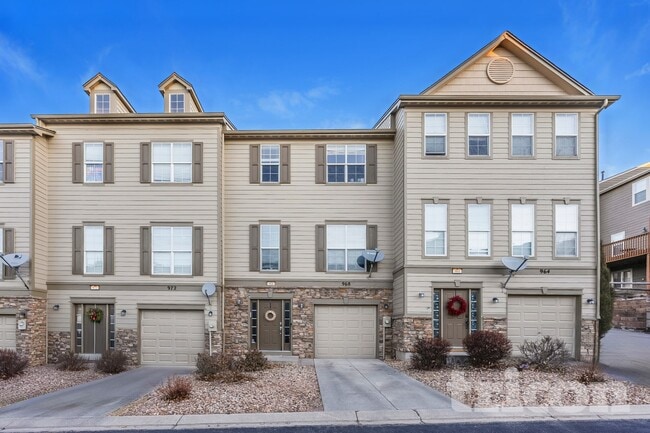 Building Photo - 968 Burning Bush Point