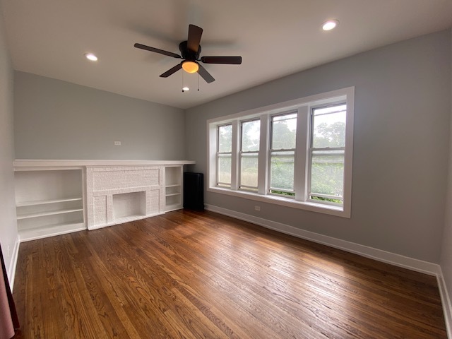 Living Room - 7443 N Paulina St