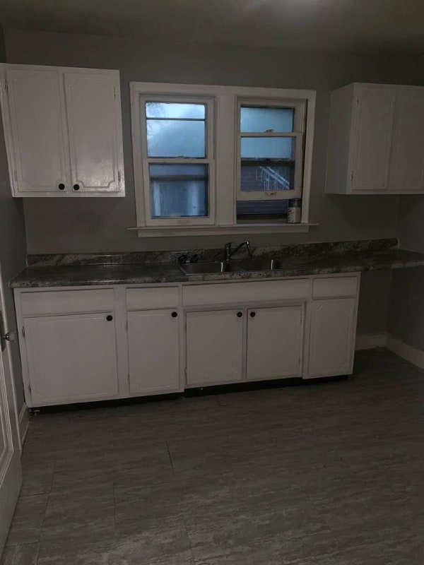 Building Photo - 19334 Hickory St