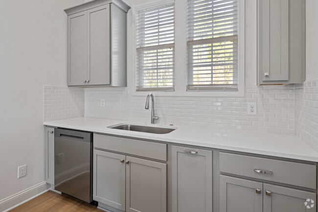 3BR, 3.5BA - 1715SF - Kitchen - THE ONE-AUBURN