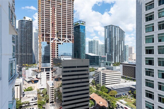 Foto del edificio - 950 Brickell Bay Dr