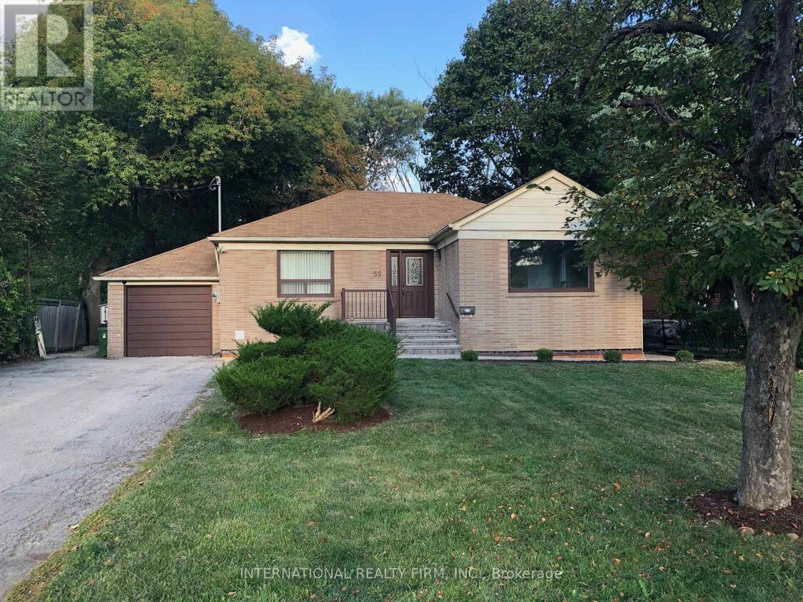 Photo principale - 55 Kenton Dr
