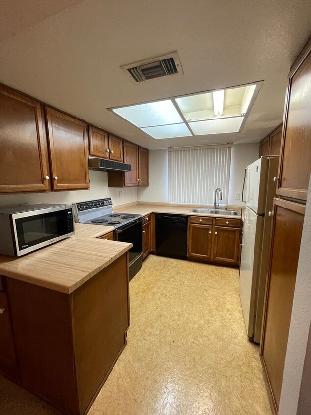 Foto del edificio - 700 E Mesquite Ave