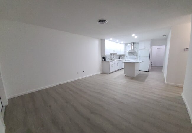 Photo - 3031 NE Savannah Rd Townhome