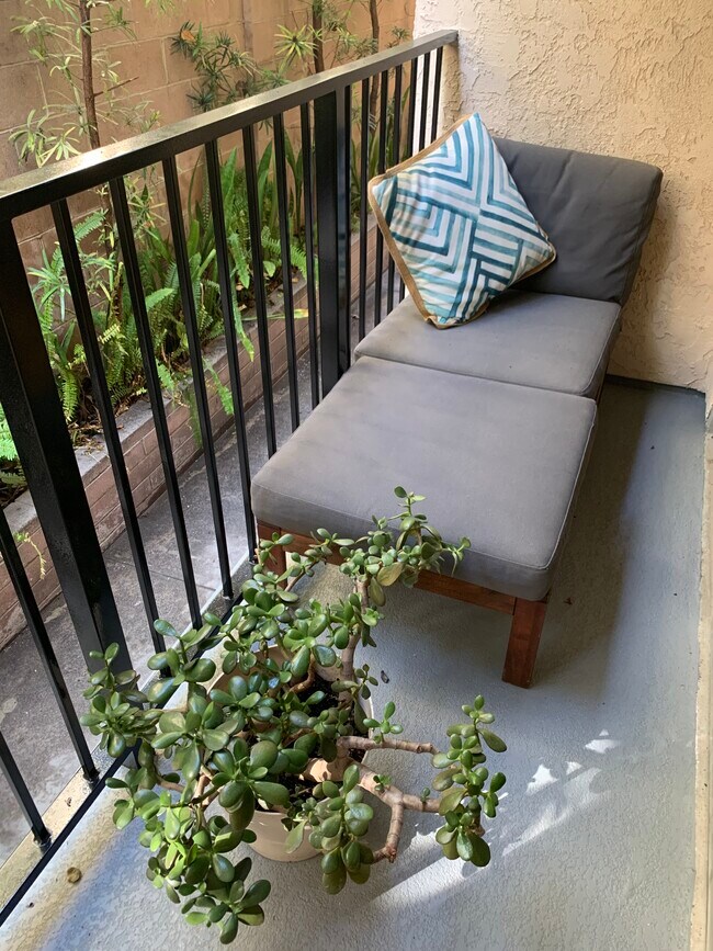 El balcón estará vacío - 621 Strand St