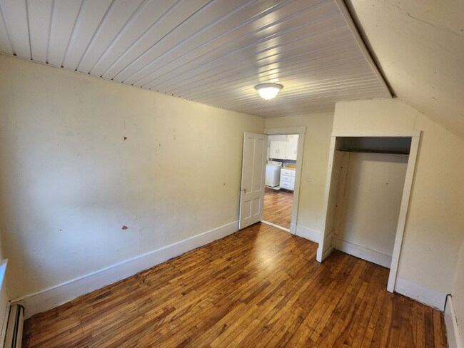 Building Photo - 136 Katahdin Ave