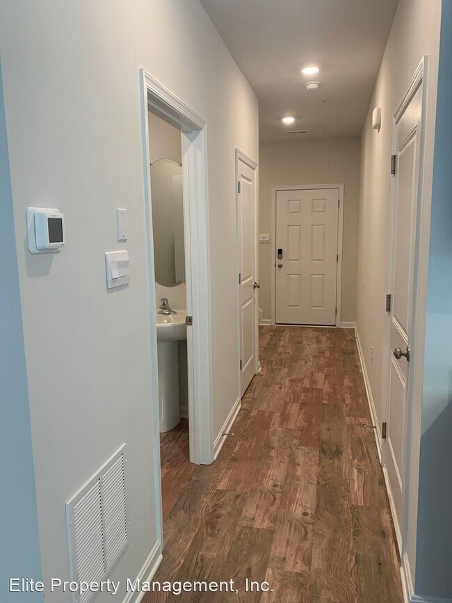 Foto del edificio - 3 br, 2.5 bath House - 335 Locust Run Drive