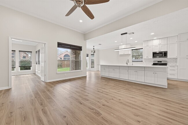 Foto del edificio - 9014 Pheasant Trace Ct
