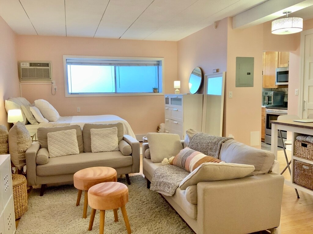 Foto principal - 995 Massachusetts Ave