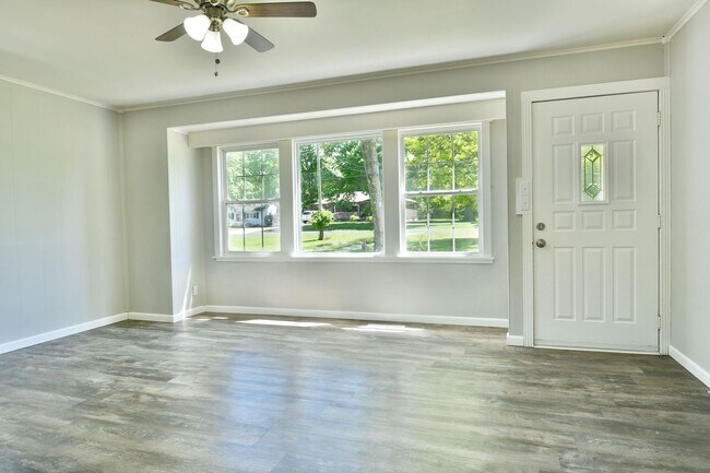 Foto del edificio - Rental in Champion Twp!
