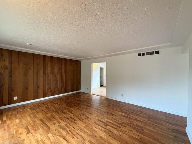 Foto del edificio - 426 N Skidmore St