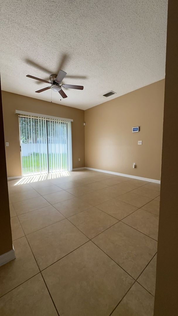 Foto del edificio - 850 Glastonbury Dr