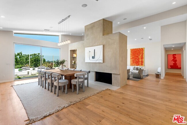 Foto del edificio - 3423 Scadlock Ln