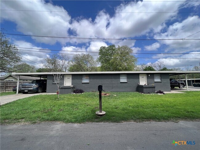 Foto del edificio - 1005 Hackberry St