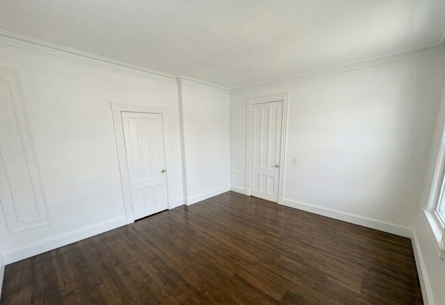 Foto del edificio - 108 S Main St