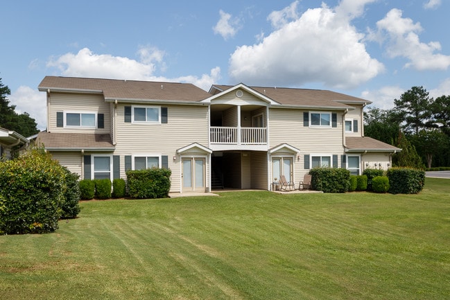 Building Photo - Ivy Green At The Shoals, LLC