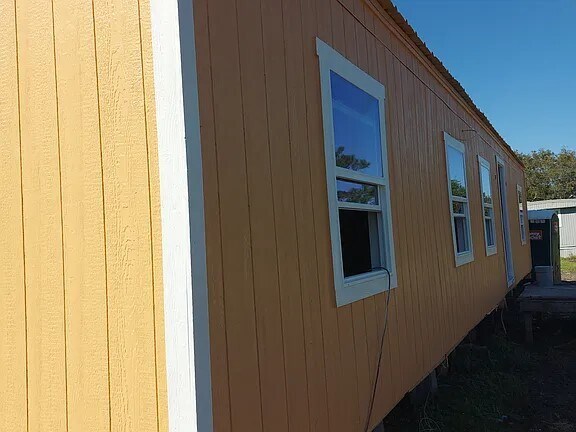 Foto del edificio - 18612 Baughman Dr