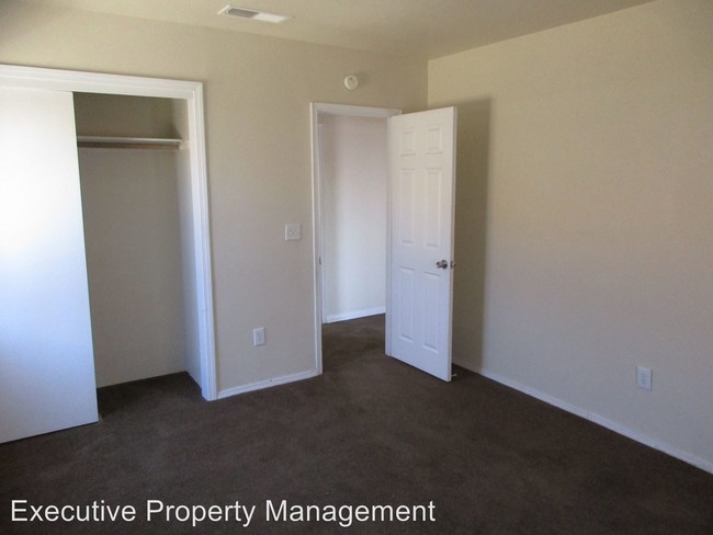 Foto del edificio - 4 br, 2 bath House - 1118 Chico Street