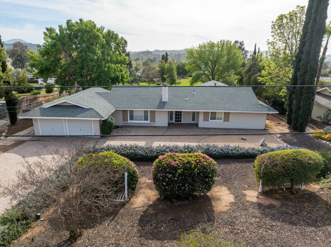 Primary Photo - Spacious 4BR/3.5BA Single Family Estate!