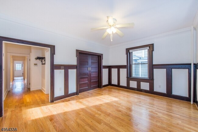 Building Photo - 51 S Park St