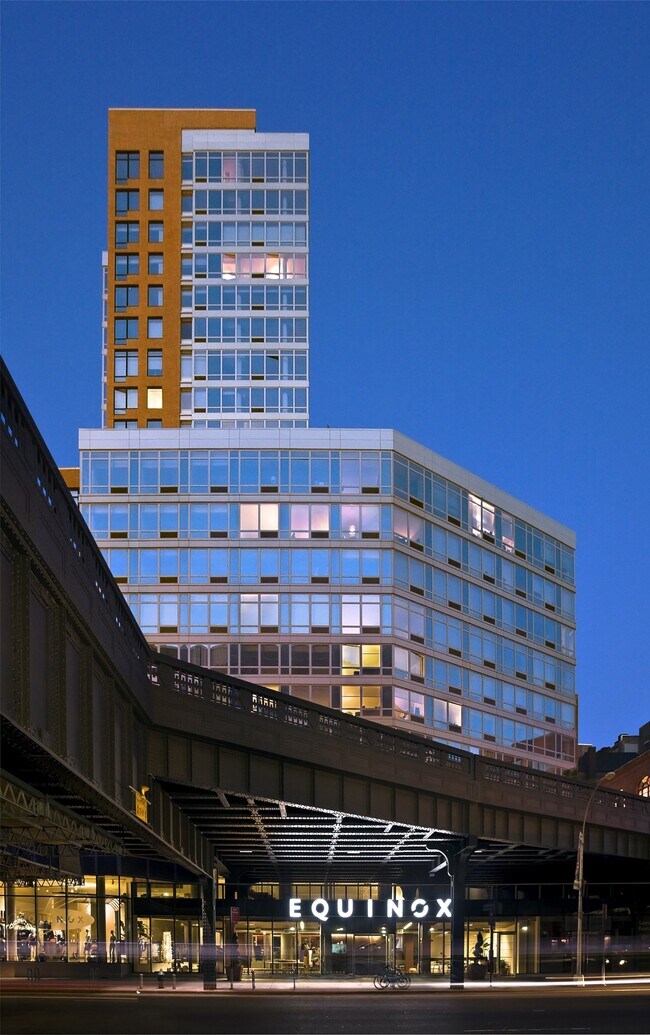 Foto del edificio - 450 W 17th St