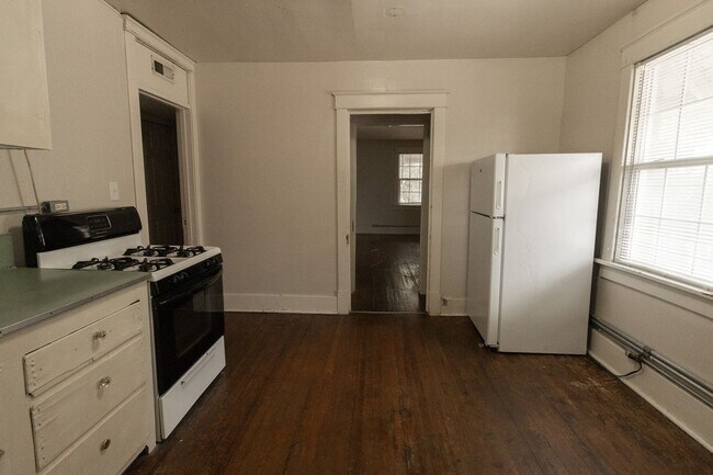 Foto del edificio - 1407 E Walnut St