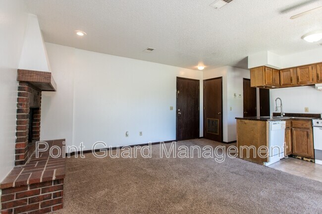 Foto del edificio - 844 N Waco Ave