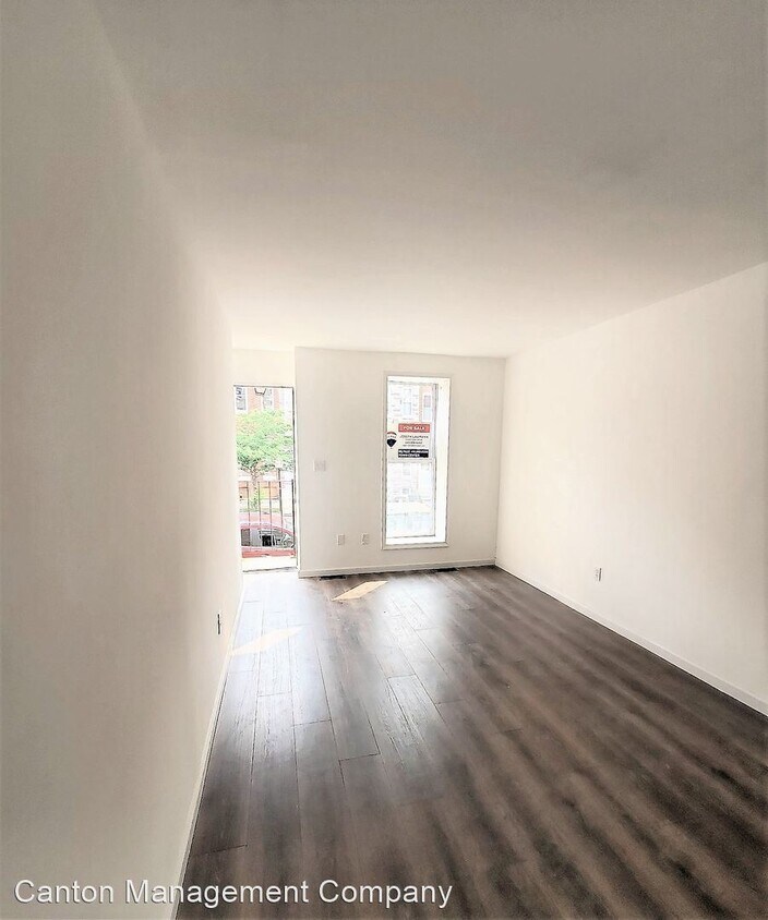Foto principal - 2 br, 1 bath House - 2120 Division St.