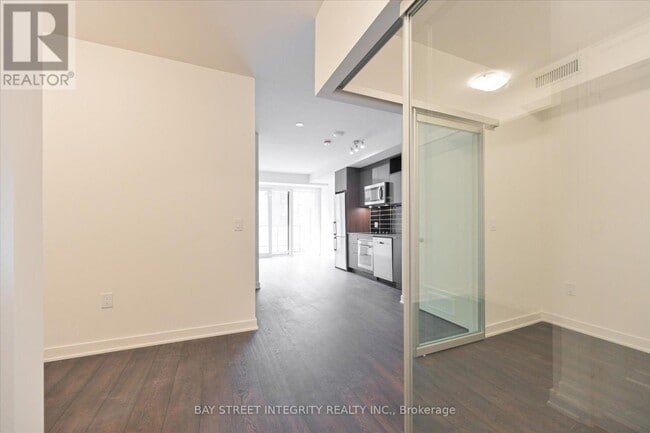 Building Photo - 121 Lower Sherbourne St