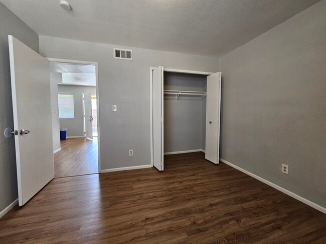 Foto del edificio - 11350 W Tennessee Ave