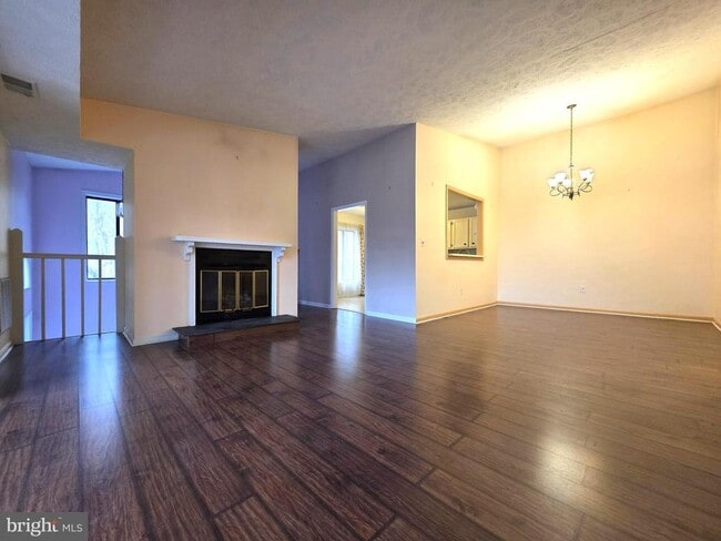 Foto del edificio - 58 Windbrooke Cir