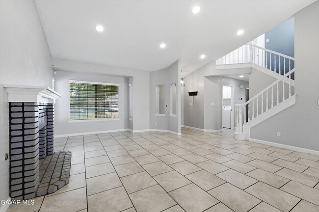 Building Photo - 3129 Golfwood Ct